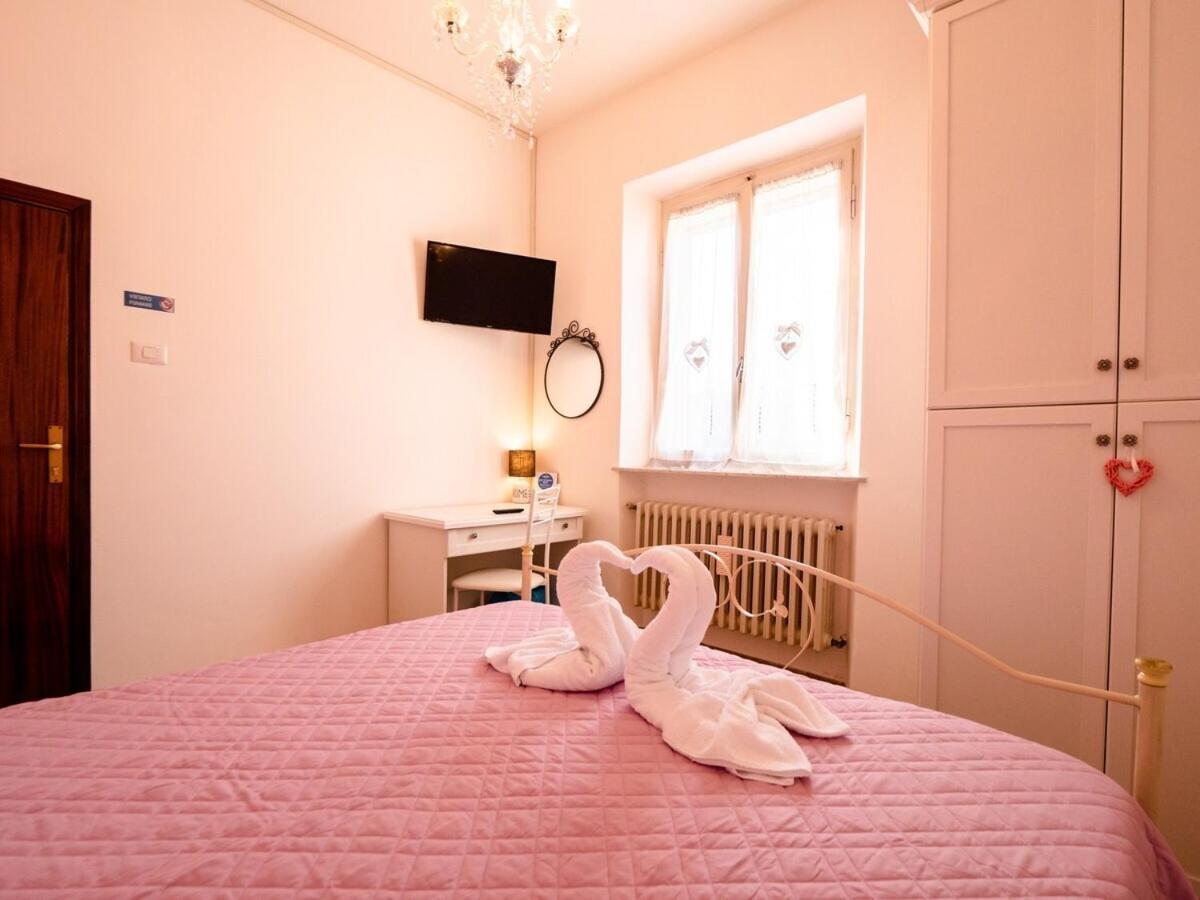 Casa Mafalda - Rooms, Friends And More - Affittacamere, Guest House Senigallia Zewnętrze zdjęcie