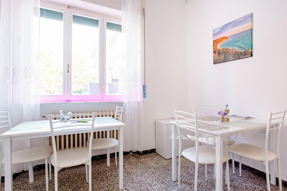 Casa Mafalda - Rooms, Friends And More - Affittacamere, Guest House Senigallia Zewnętrze zdjęcie