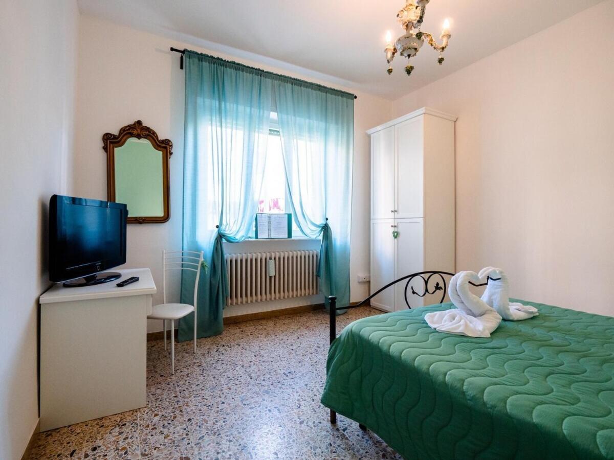 Casa Mafalda - Rooms, Friends And More - Affittacamere, Guest House Senigallia Zewnętrze zdjęcie