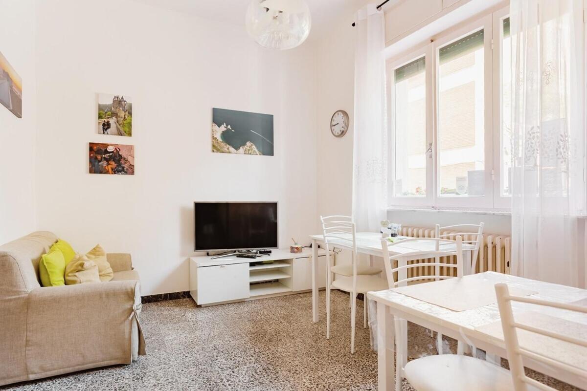 Casa Mafalda - Rooms, Friends And More - Affittacamere, Guest House Senigallia Zewnętrze zdjęcie